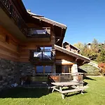 Gilda By Leavetown Vacations