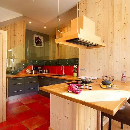 Gilda By Leavetown Vacations Resort