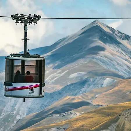 Gilda By Leavetown Vacations * Les Deux Alpes